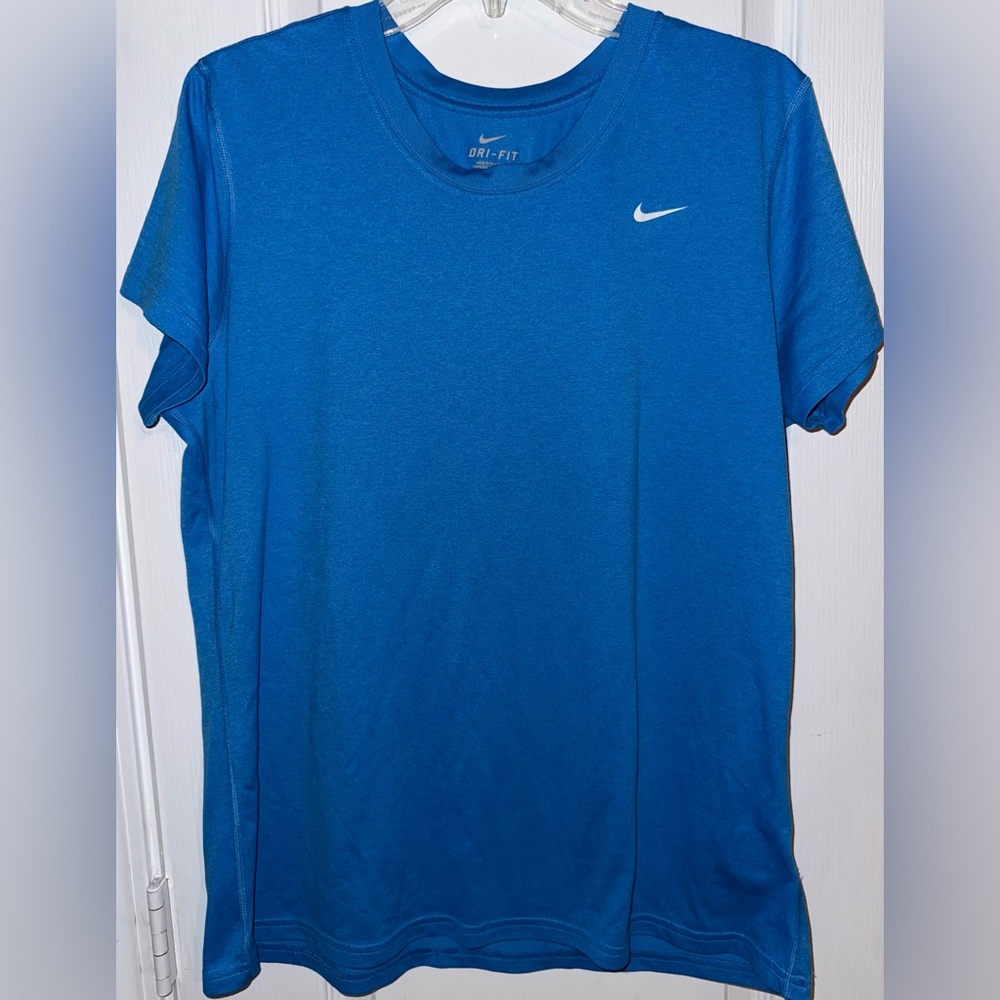 Nike EUC Blue Dri-FIT Athletic Top Size XL